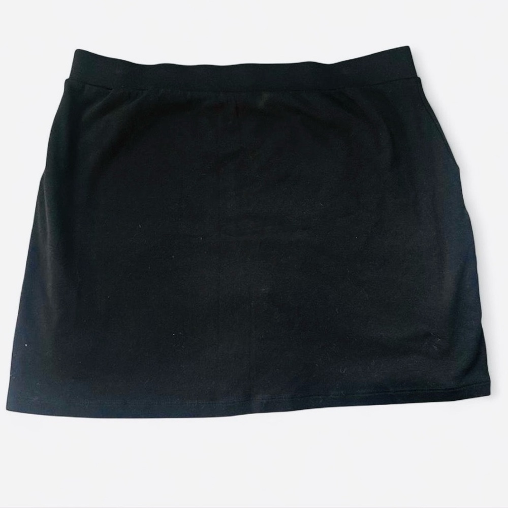 Jones New York Black Skort Size Large Pull On Stretch Skorts with Pockets - Picture 3 of 4